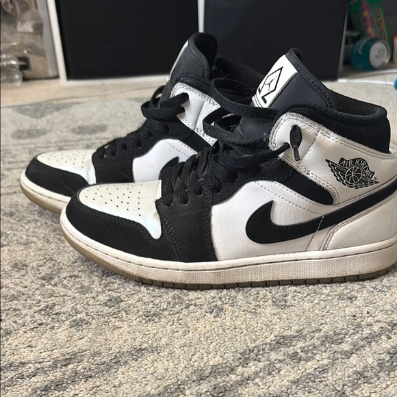 Jordan Other - Air Jordan 1 diamonds